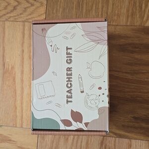Gift set for a teacher